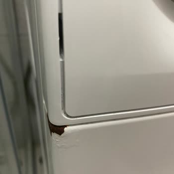 Profilo Çamaşır Makinesinde Paslanan Deterjanlık İçin Ücretsiz Parça Değişimi Talebi