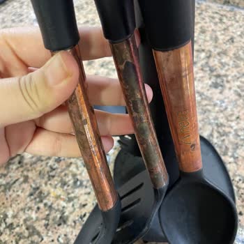 Mutfak Ürünlerinde Kısa Sürede Deformasyon ve Renk Bozulması