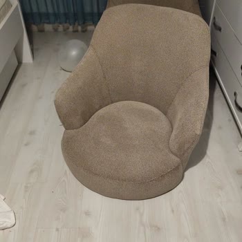 Hatalı Koltuk Takımı Ve Yetersiz Müşteri Hizmetleri Deneyimi