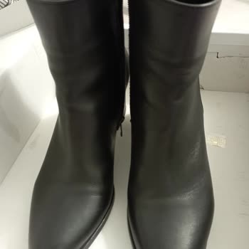 İlk Giyişte Ayağımı Yaralayan Bot İçin İade Talebi