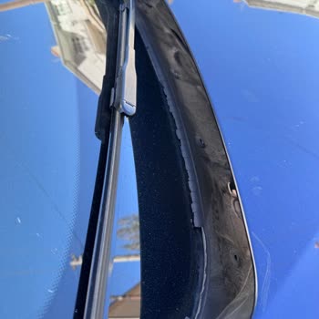 BMW Modellerinde Sıkça Yaşanan Çatlama Ve Dökülme Sorunu