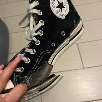 Converse Chuck 70 Plus Modelinde Garanti Kapsamında Lastik Deformasyonu Ve Değişim Sorunu