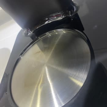 Beko Çay Makinesinin Tabanında Sürekli Leke Oluşması Ve Değişim Talebi