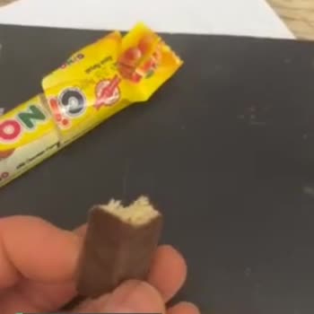 Cino Çikolatadan Tüy Çıktı