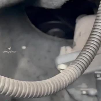 BMW Paslanan Kasnaklardan Gelen Ses