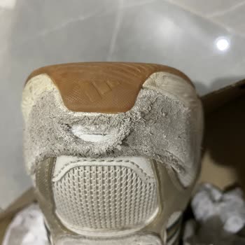 6 Ayda Yırtılan Adidas Ayakkabı Ve Reddedilen Garanti Talebi