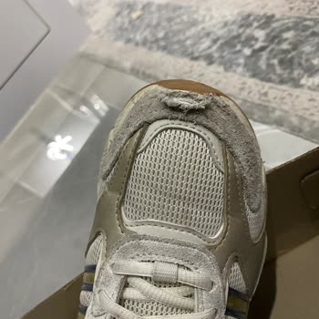 6 Ayda Yırtılan Adidas Ayakkabı Ve Reddedilen Garanti Talebi