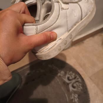 Bir Ayda Yıpranan Çocuk Ayakkabısı Mağduriyetim