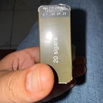 Sigara Paketinden Tahta Parçası Çıkması Nedeniyle Sağlık Ve Güven Sorunu