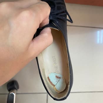 Nine West Ayakkabımın İç Tabanı Parçalandı, Destek Alamıyorum