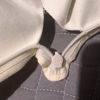 Massimo Dutti Shipped Damaged Dress Repeatedly and Ignored My Complaint