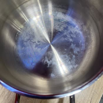 Çelik Tencere Setinde Cam Kapak Çatlaması Ve Beyaz Leke Sorunu