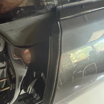 BMW 4.20 Xdrive Araçta Fitil Ve Kapı Tutamağı Erimesi Sorunu