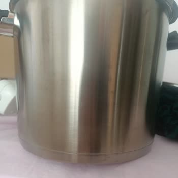 İlk Kullanımda Tencerede Kararma Ve Lekeler Oluştu, Değişim Talep Ediyorum