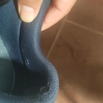 Kısa Sürede Deforme Olan Ayakkabıya İlgisiz Yaklaşım Ve Olumsuz İnceleme Sonucu