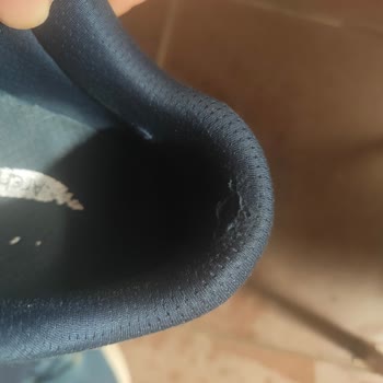 Kısa Sürede Deforme Olan Ayakkabıya İlgisiz Yaklaşım Ve Olumsuz İnceleme Sonucu