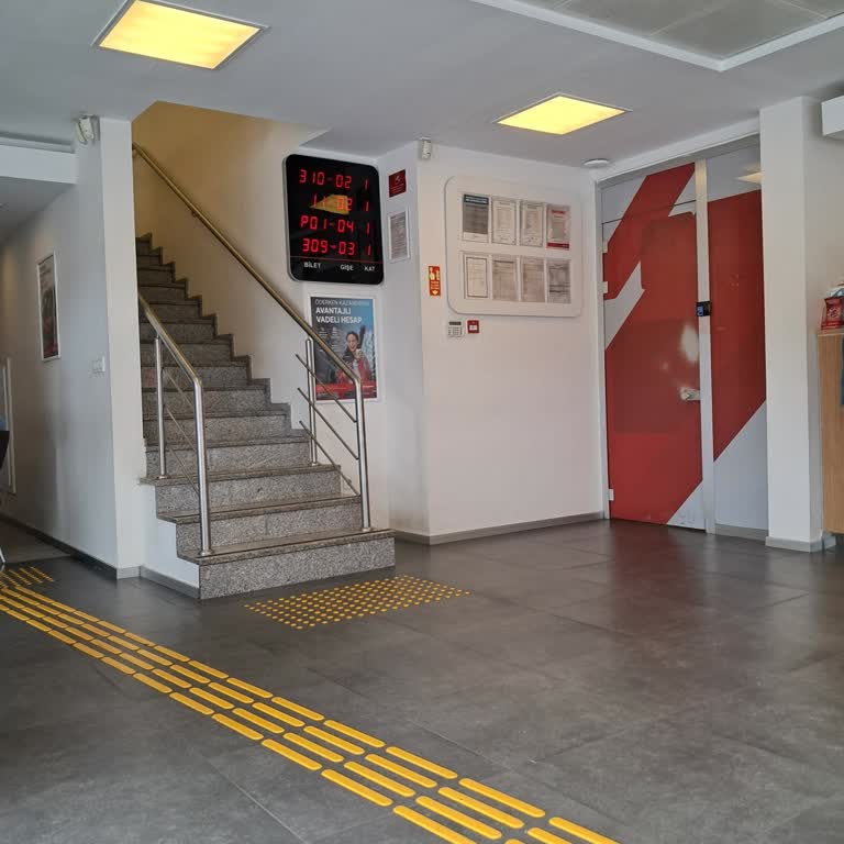 Personelin Sohbeti Nedeniyle Uzun Süre Beklemek Zorunda Kaldım