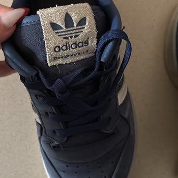 Adidas Ayakkabıda Kırılma Ve Renk Akması Sorunu, Değişim Veya İade Talebi