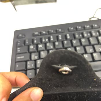 Ray Ban Mağazasından Alınan Gözlük Kutusunda Kırılma Ve Garanti Desteği Sorunu