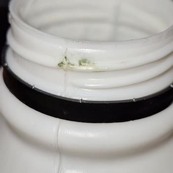 Son Kullanma Tarihi Geçmemiş Ayranda Küf Oluşumu İle Karşılaştım