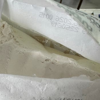 Migros Sanal Market'ten Satın Alınan Unun Son Kullanma Tarihi Geçmemesine Rağmen Bozuk Çıkması Ve Yetersiz Çözüm