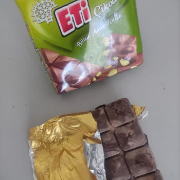 İsmet Özer Petrol 'den Aldığım Çikolatalar Bozuk Çıktı