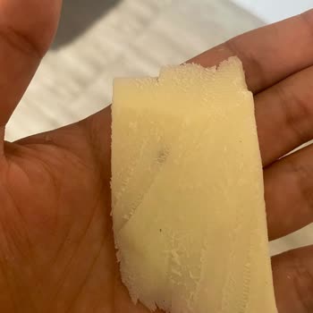 İçim Tost Peynirinde Yabancı Cisim Şoku: Açıklama Ve Ürün Değişimi Talebi