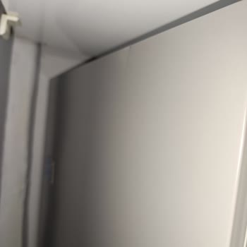 Siemens Ev Aletleri Yeni Alınan Buzdolabında Teslimat Sonrası Fark Edilen Kozmetik Hasar