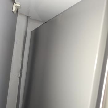 Siemens Ev Aletleri Yeni Alınan Buzdolabında Teslimat Sonrası Fark Edilen Kozmetik Hasar