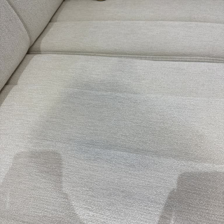 Yeni Alınan Koltuk Takımında Kumaşta Renk Geçişi Ve Garanti Sorunu