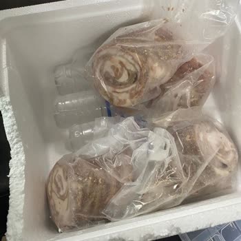 İzmir Kokoreç 4 Ürün Yerine Sadece 1 Adet Kokoreç Teslim Edildi.