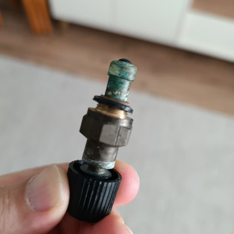 Garanti Kapsamındaki Kombi Parçası İçin Yüksek Ücret Talebi Ve Servis Mağduriyeti