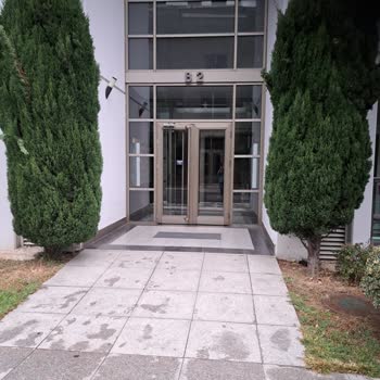 Kargo Teslimatında İlgisizlik Ve Hasarlı Paket Sorunu