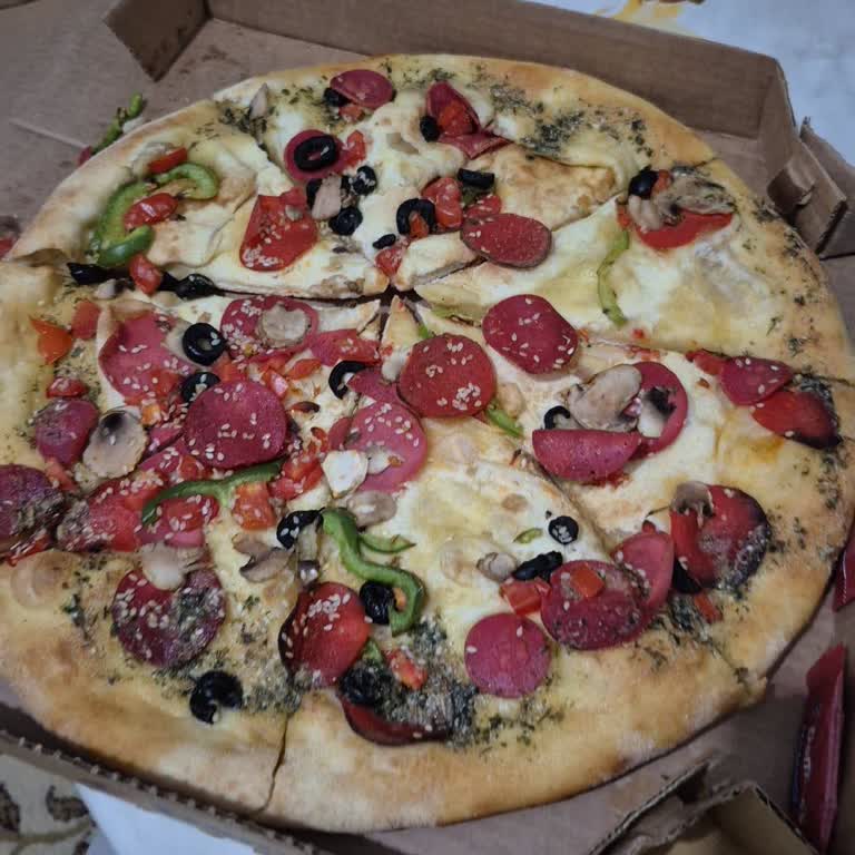 Eksik Ve Özensiz Pizza, Yetersiz Müşteri Hizmeti!