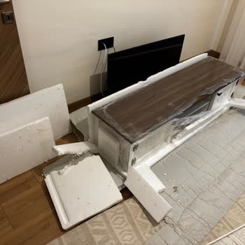 Hasarlı Teslim Edilen TV Ünitesi Ve İade Sürecindeki Sorunlar