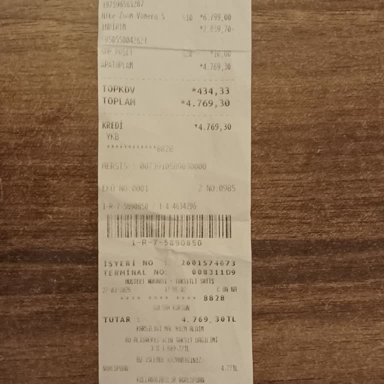 Nike Ayakkabıda Dikiş Sökülmesi Ve Filede Delinme Sorunu Mağaza Çözüm Sunmadı