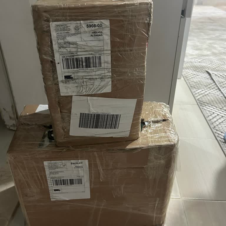 UPS Kargo Teslimatında Kat Servisi Sorunu Ve Yetersiz Müşteri Yaklaşımı