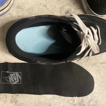 Vans Brooklyn LS Inner Lining Peeling Off After a Few Days — Requesting Warranty Review