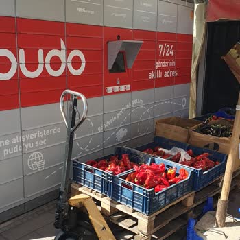 Kargo Dolabına Ulaşımı Engelleyen Malzeme Yığılması Sürekli Sorun Oluyor