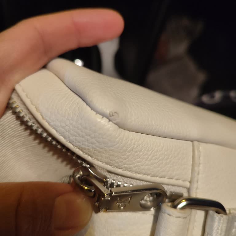 Kısa Sürede Deforme Olan Calvin Klein Çantam İçin Değişim Veya Hediye Kartı Talebim