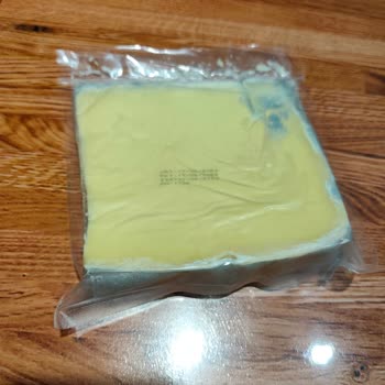 Kapalı Pakette Küflü Kaşar Peyniri Mağduriyeti Ve İade Talebi