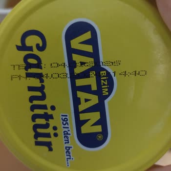 Tarihi Geçmiş Ve Bozuk Konserve Garnitür Yüzünden Zehirlenme Şüphesi