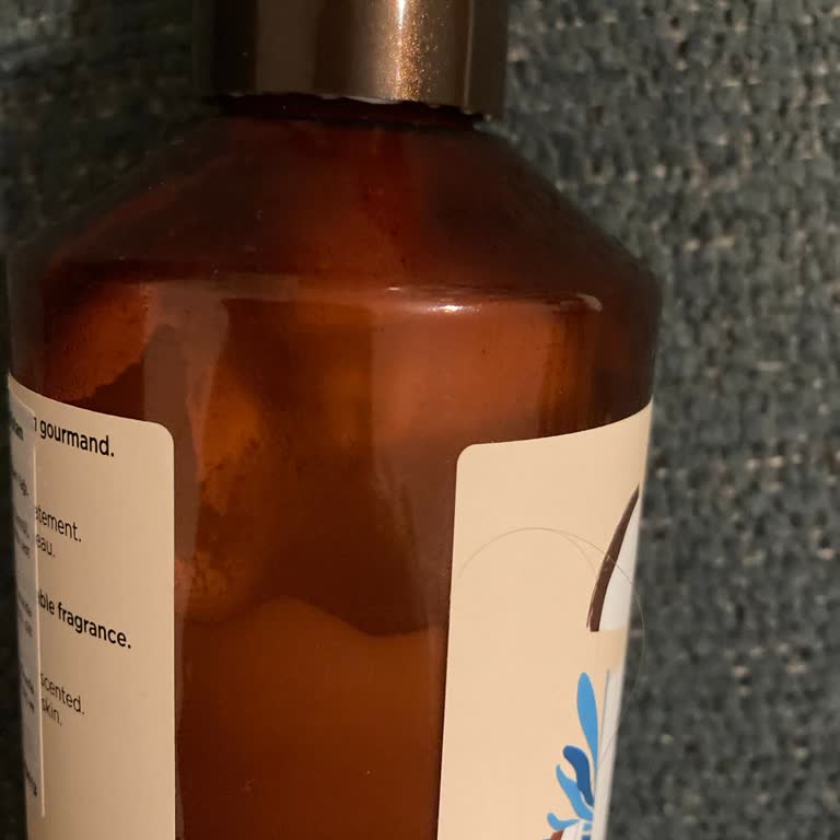 Aldığım Vücut Losyonu Kısa Sürede Bozuldu Ve Cildimi Kuruttu