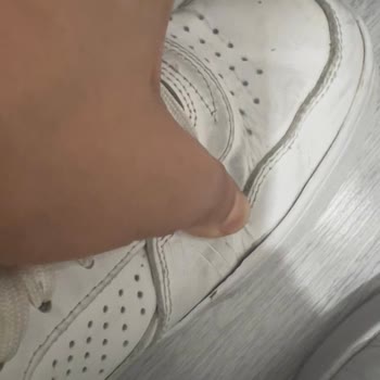 Satın Aldığım Ayakkabıda Kısa Sürede Oluşan Deformasyon Ve Mağaza İlgisizliği