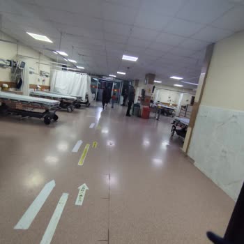 Sivas Sigorta Hastanesi Acilde Uzun Bekleme Ve İlgisizlik Mağduriyeti