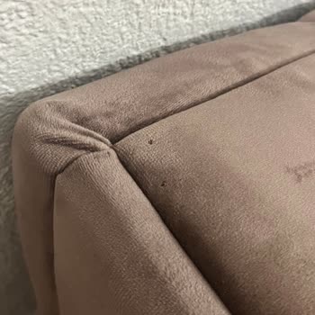 Aldığım Koltuk Ve TV Ünitesinde Sürekli Arıza Ve İlgisizlik Yaşadım