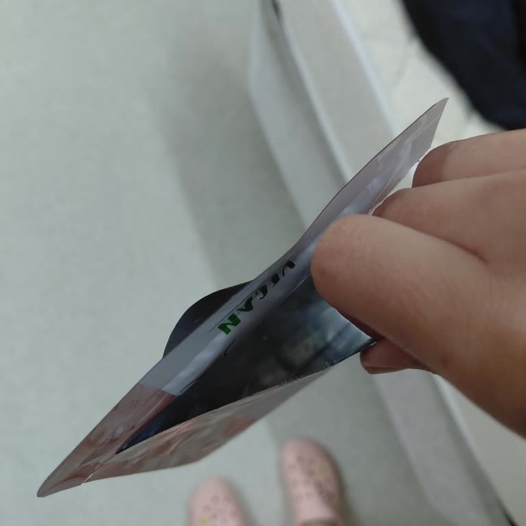 Aldığım Dermokil Yüz Maskesi Ambalajından Ürün Çıkmadı, Mağduriyet Yaşadım