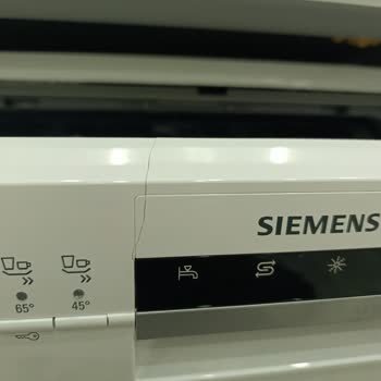 Garanti Kapsamındaki Siemens Bulaşık Makinesinde Kendiliğinden Oluşan Çatlaklar Ve Yetersiz Müşteri Hizmeti