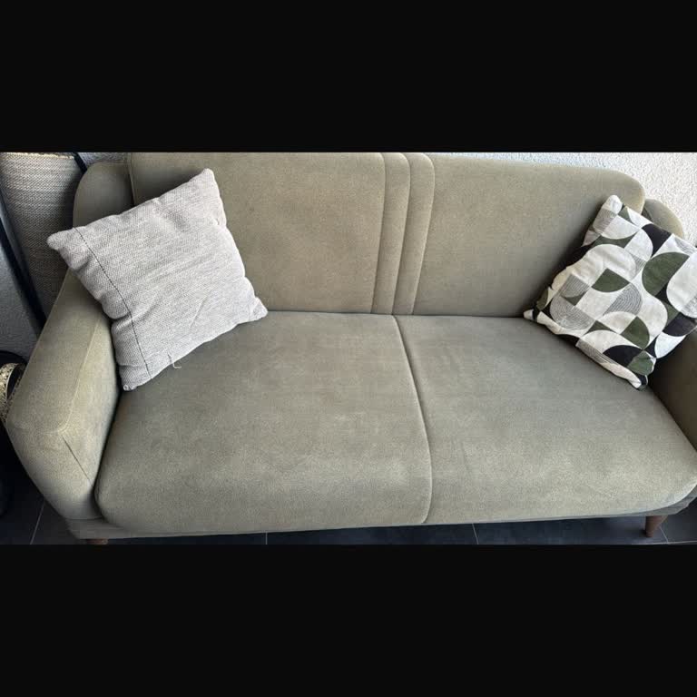 Garanti Kapsamında Koltuk Kumaşı Renk Solması Ve Ücret Talebi Sorunu