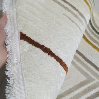 Halıda Renk Akması Ve Mağazadan Çözüm Alamama Mağduriyeti